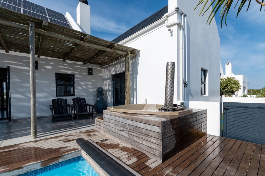 4 Bedroom Property for Sale in Jacobsbaai Western Cape